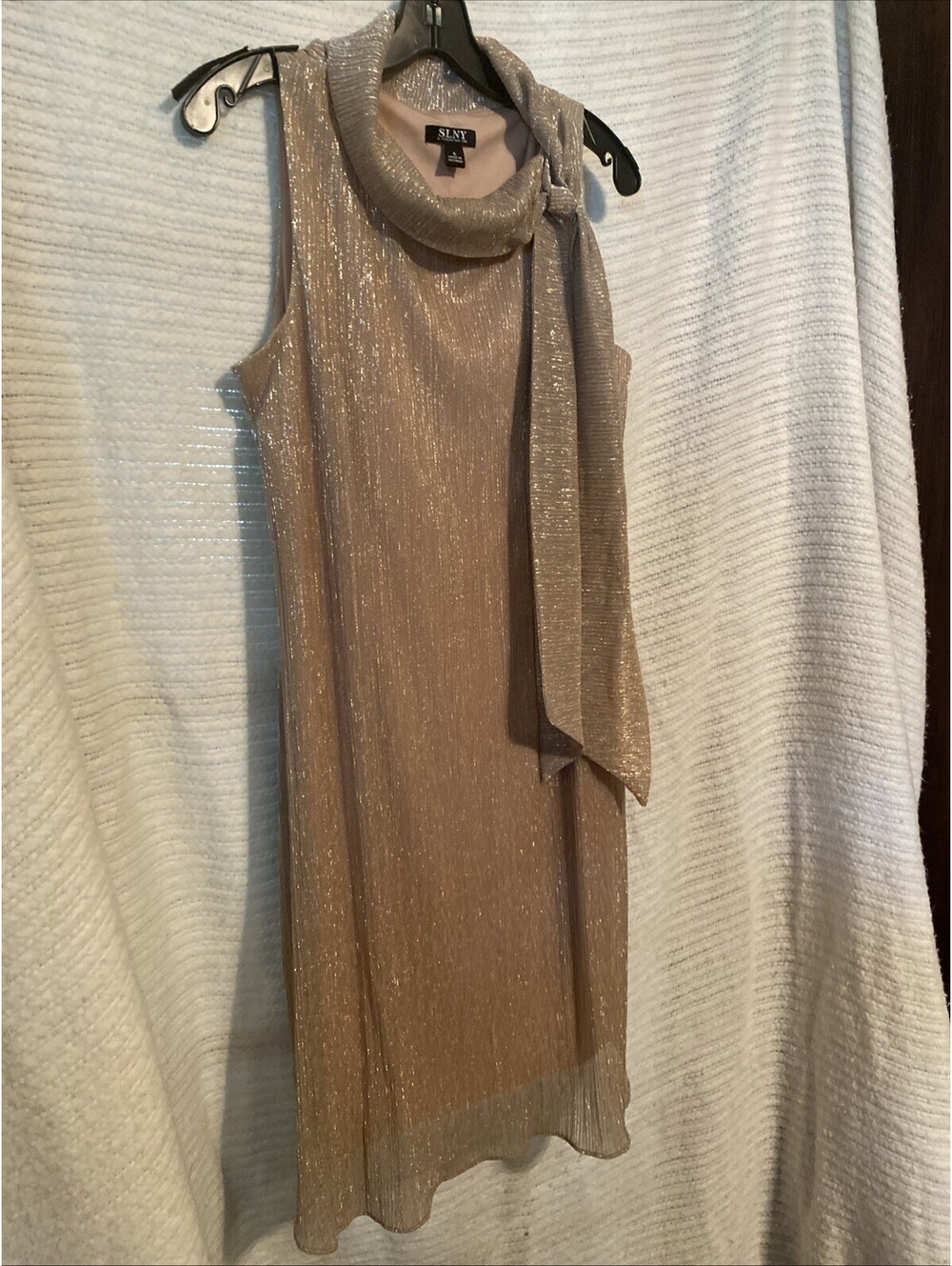 SLNY Gold Matallic Sleeveless Cowl Neck Short Evening Dress Sz 6
